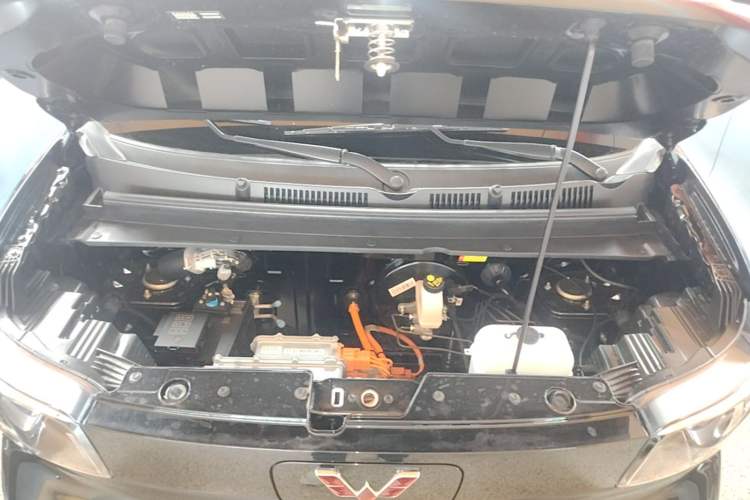 Used Wuling Zhiguang New Energy 2025 Model 305km Ambitious Edition Engine Bay
