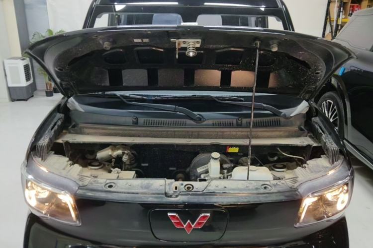 Used Wuling Zhiguang New Energy 2025 Comfort Model Engine Bay
