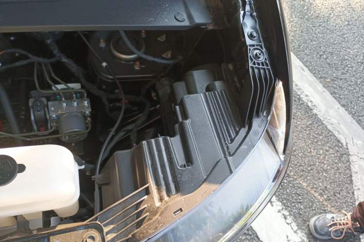 Used Wuling Zhiguang New Energy 2025 Model 305km Ambitious Edition Engine Bay Left