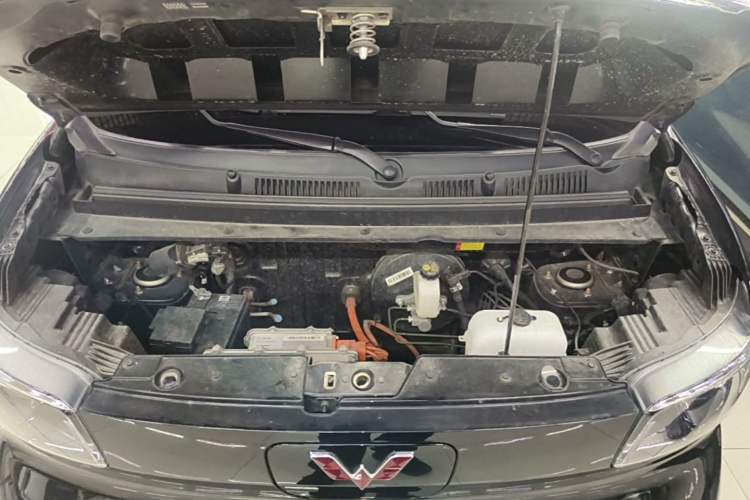 Used Wuling Zhiguang New Energy 2025 Standard Model Engine Bay