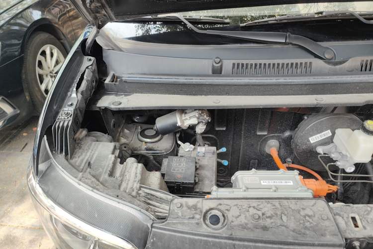 Used Wuling Zhiguang New Energy 2025 Comfort Model Engine Bay Right