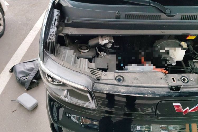 Used Wuling Zhiguang New Energy 2025 Model 305km Ambitious Edition Engine Bay Right