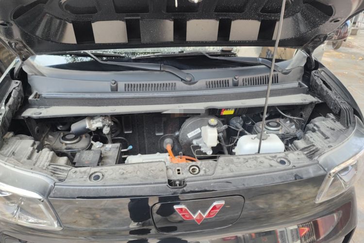 Used Wuling Zhiguang New Energy 2025 Comfort Model Engine Bay