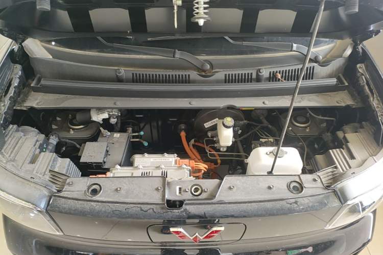 Used Wuling Zhiguang New Energy 2025 Standard Model Engine Bay
