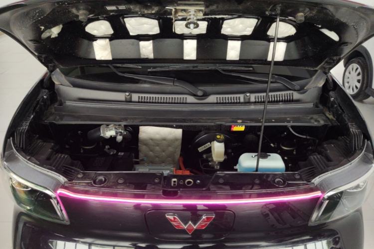 Used Wuling Zhiguang New Energy 2025 Comfort Model Engine Bay