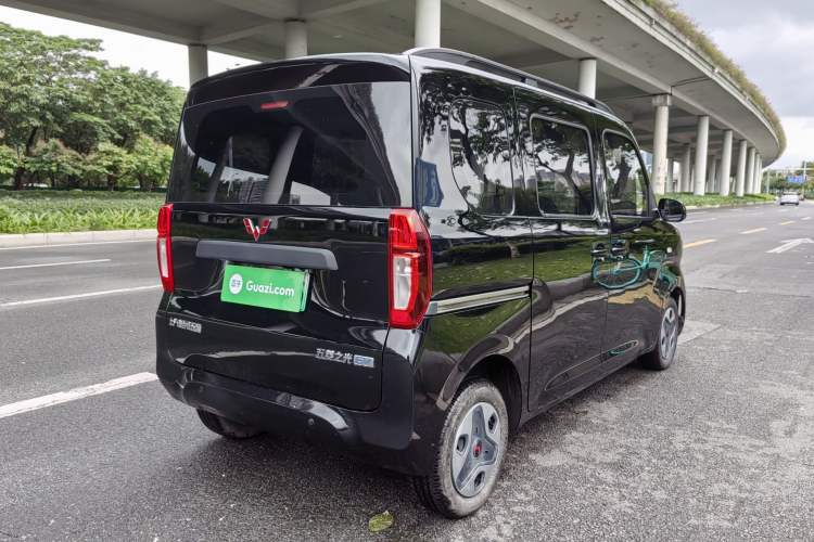 Used Wuling Zhiguang New Energy 2025 Comfort Model Exterior 1
