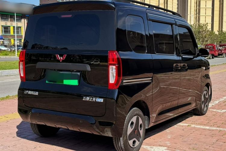 Used Wuling Zhiguang New Energy 2025 Model 305km Ambitious Edition Exterior 1