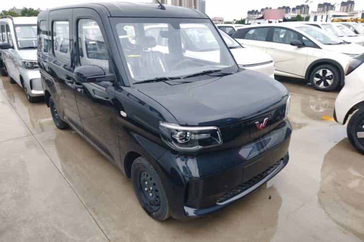 Used Wuling Zhiguang New Energy 2025 Standard Model Exterior 1