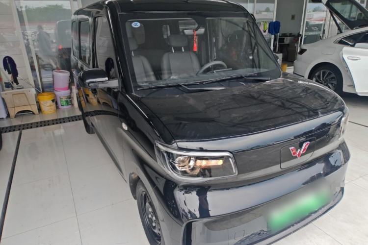 Used Wuling Zhiguang New Energy 2025 Standard Model Exterior 1