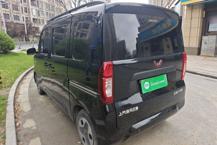 Used Wuling Zhiguang New Energy 2025 Comfort Model Exterior 2