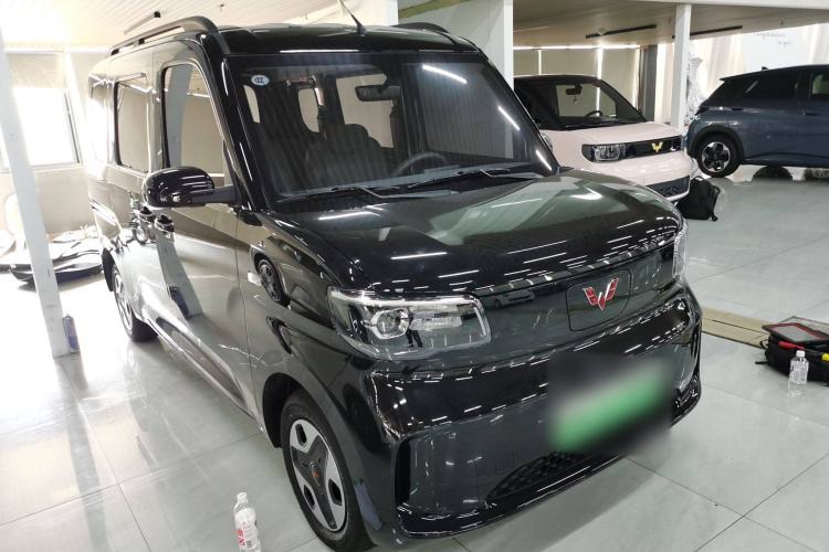Used Wuling Zhiguang New Energy 2025 Comfort Model Exterior 2