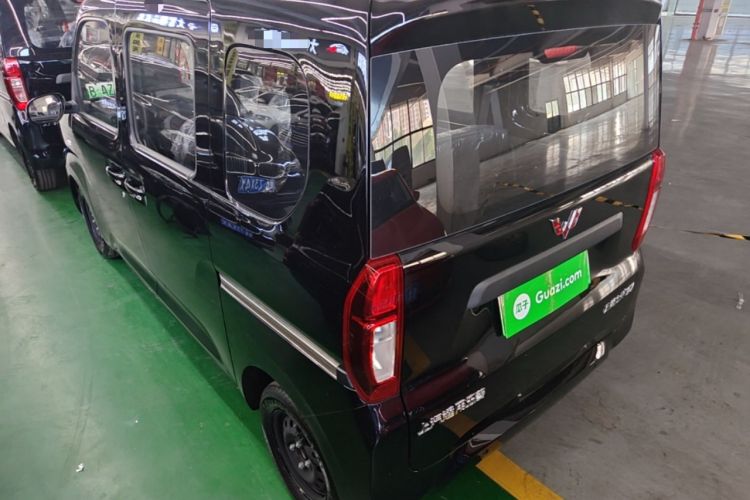 Used Wuling Zhiguang New Energy 2025 Standard Model Exterior 2