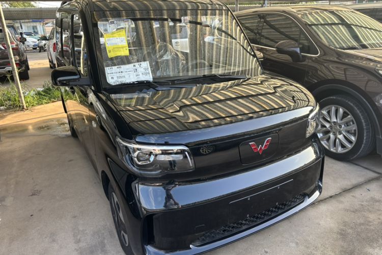 Used Wuling Zhiguang New Energy 2025 Comfort Model Exterior 2