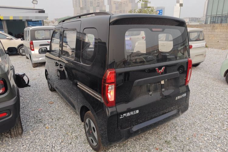 Used Wuling Zhiguang New Energy 2025 Comfort Model Exterior 3