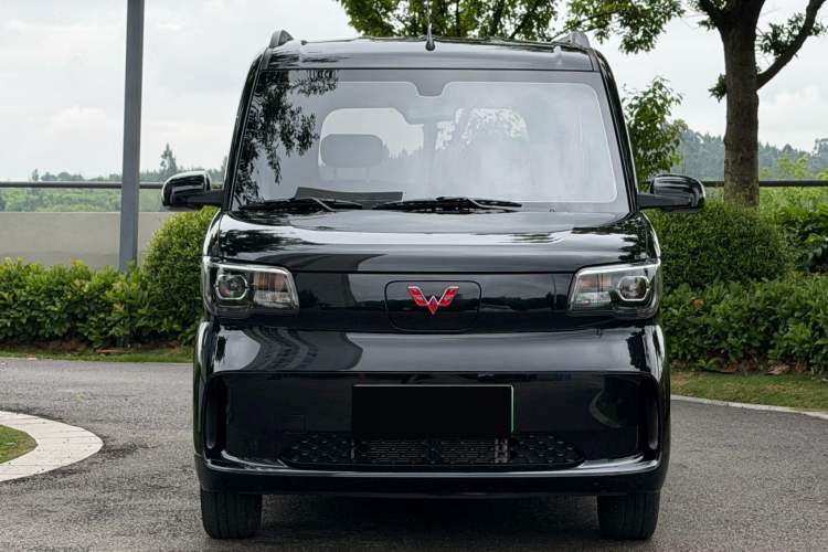 Used Wuling Zhiguang New Energy 2025 Comfort Model Exterior 3