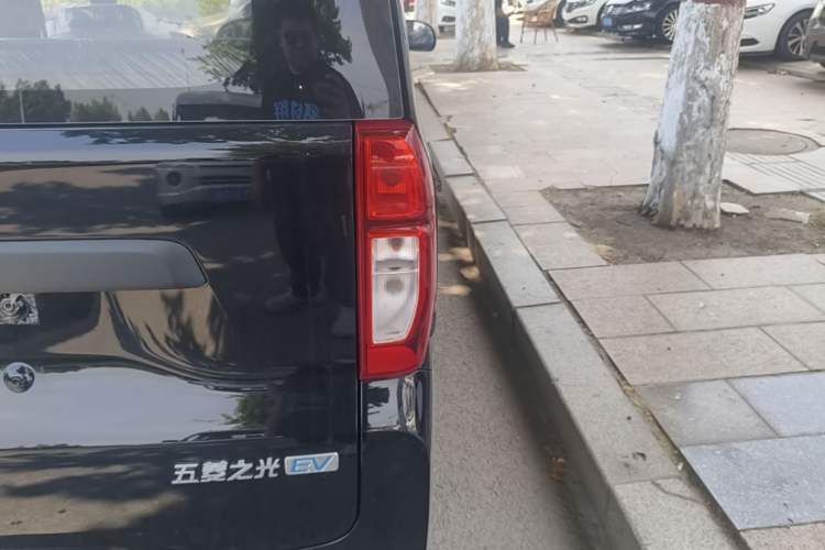 Used Wuling Zhiguang New Energy 2025 Model 305km Ambitious Edition Exterior 3