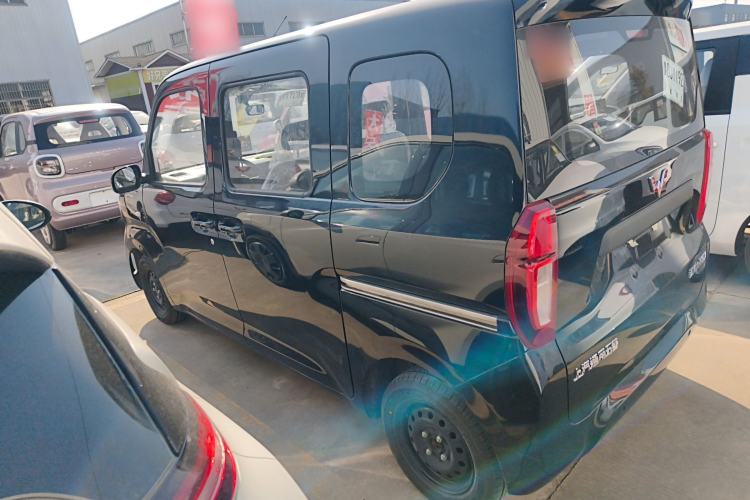 Used Wuling Zhiguang New Energy 2025 Standard Model Exterior 3