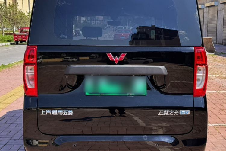 Used Wuling Zhiguang New Energy 2025 Model 305km Ambitious Edition Exterior 4