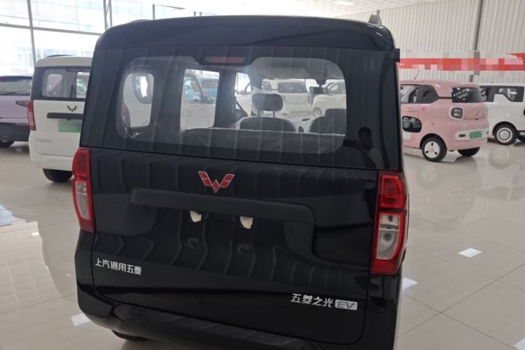 Used Wuling Zhiguang New Energy 2025 Model 305km Ambitious Edition Exterior 5