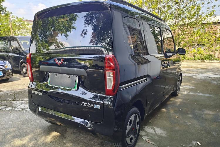Used Wuling Zhiguang New Energy 2025 Comfort Model Exterior 5