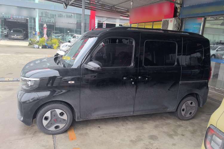 Used Wuling Zhiguang New Energy 2025 Comfort Model Exterior 5