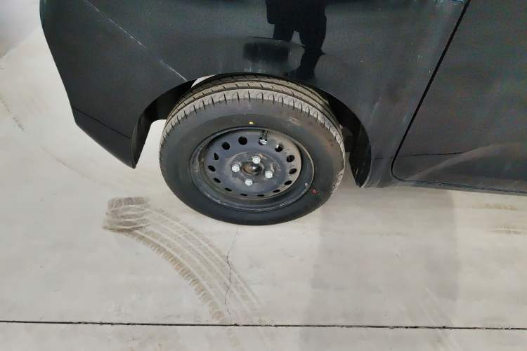 Used Wuling Zhiguang New Energy 2025 Standard Model Exterior 5