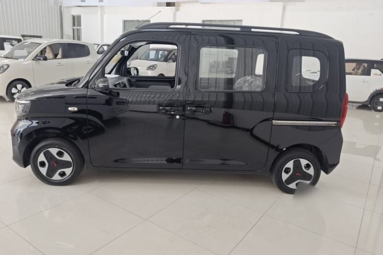Used Wuling Zhiguang New Energy 2025 Model 305km Ambitious Edition Exterior 6