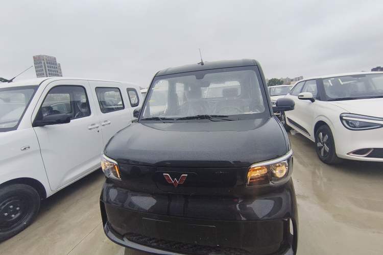 Used Wuling Zhiguang New Energy 2025 Standard Model Front
