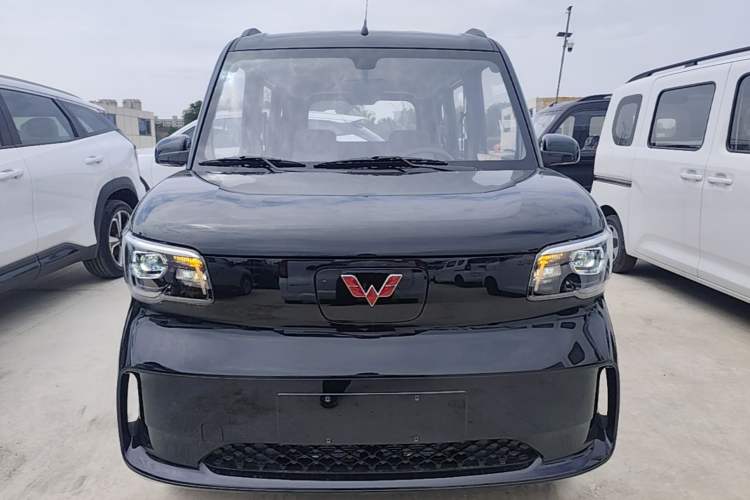 Used Wuling Zhiguang New Energy 2025 Model 305km Ambitious Edition Front