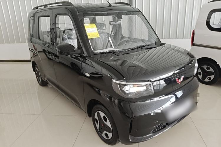 Used Wuling Zhiguang New Energy 2025 Model 305km Ambitious Edition Front Right 45 Deg