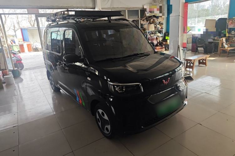 Used Wuling Zhiguang New Energy 2025 Comfort Model Front Right 45 Deg