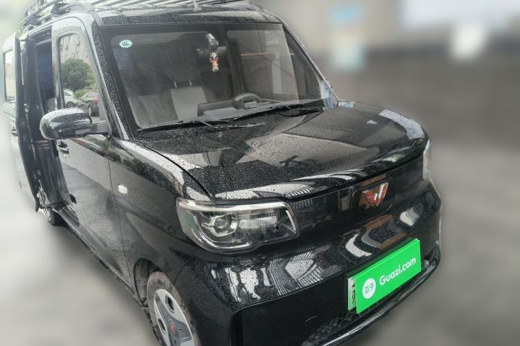 Used Wuling Zhiguang New Energy 2025 Model 305km Ambitious Edition Front Right 45 Deg