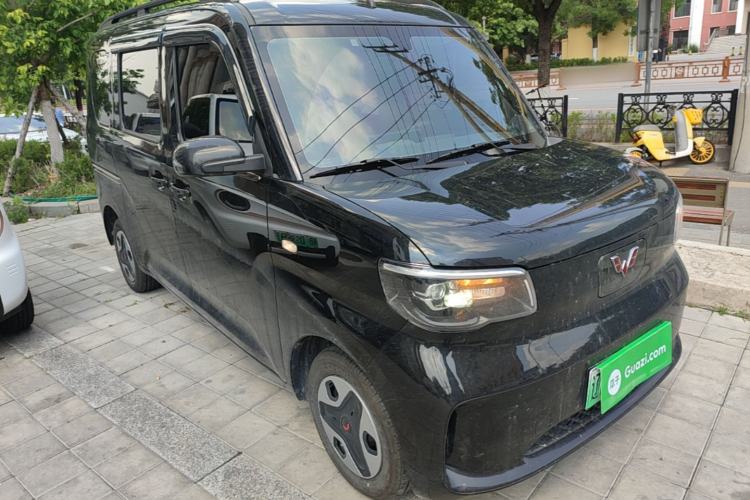 Used Wuling Zhiguang New Energy 2025 Model 305km Ambitious Edition Front Right 45 Deg