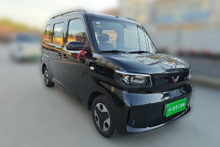 Used Wuling Zhiguang New Energy 2025 Model 305km Ambitious Edition Front Right 45 Deg