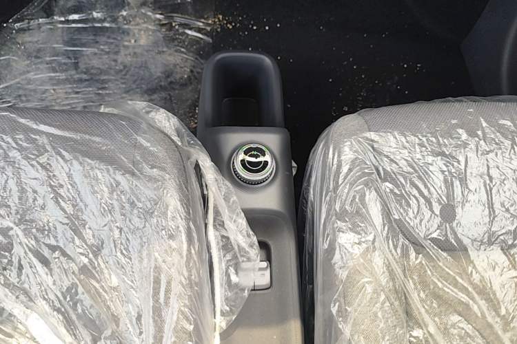 Used Wuling Zhiguang New Energy 2025 Comfort Model Gear Lever