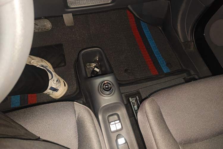 Used Wuling Zhiguang New Energy 2025 Comfort Model Gear Lever
