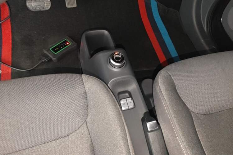 Used Wuling Zhiguang New Energy 2025 Standard Model Gear Lever
