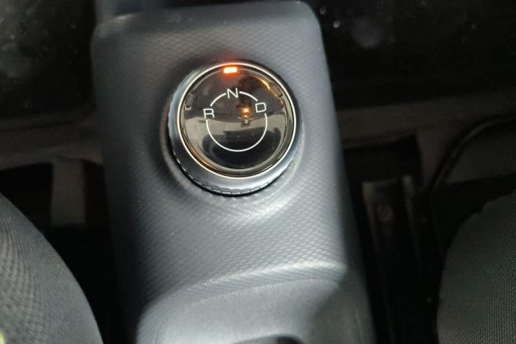 Used Wuling Zhiguang New Energy 2025 Model 305km Ambitious Edition Gear Lever