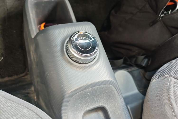 Used Wuling Zhiguang New Energy 2025 Standard Model Gear Lever
