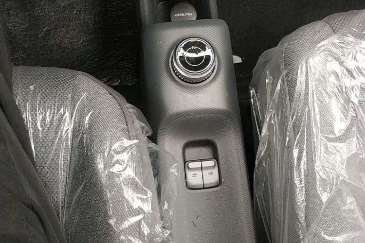 Used Wuling Zhiguang New Energy 2025 Comfort Model Gear Lever