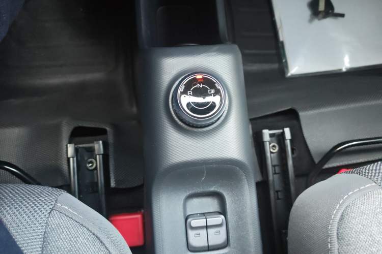 Used Wuling Zhiguang New Energy 2025 Comfort Model Gear Lever