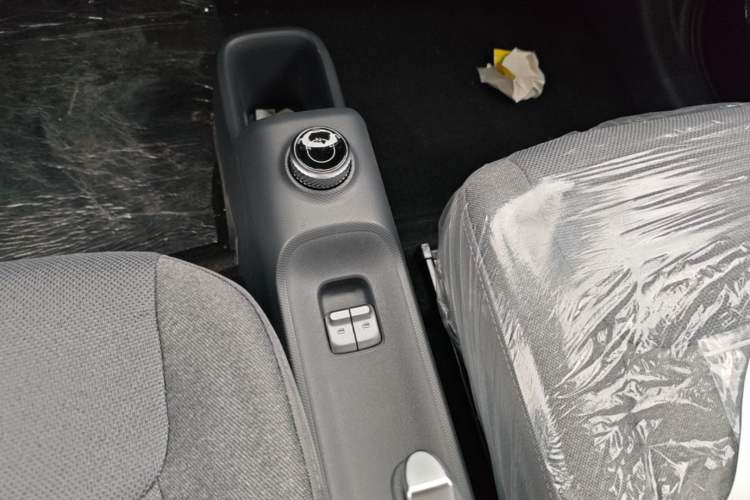 Used Wuling Zhiguang New Energy 2025 Comfort Model Gear Lever