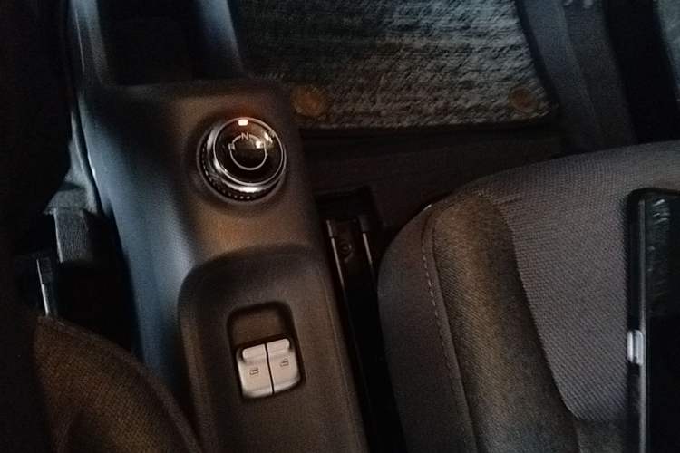 Used Wuling Zhiguang New Energy 2025 Comfort Model Gear Lever