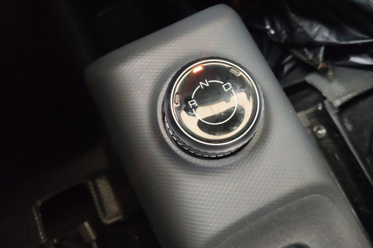 Used Wuling Zhiguang New Energy 2025 Model 305km Ambitious Edition Gear Lever