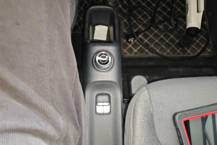 Used Wuling Zhiguang New Energy 2025 Standard Model Gear Lever