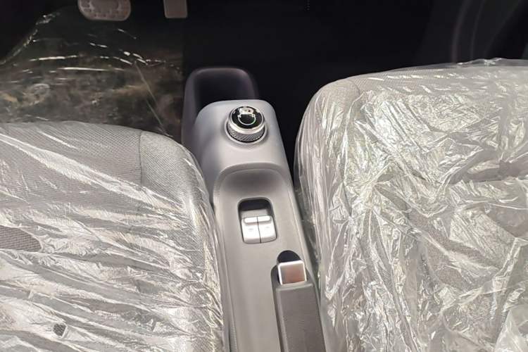 Used Wuling Zhiguang New Energy 2025 Comfort Model Gear Lever