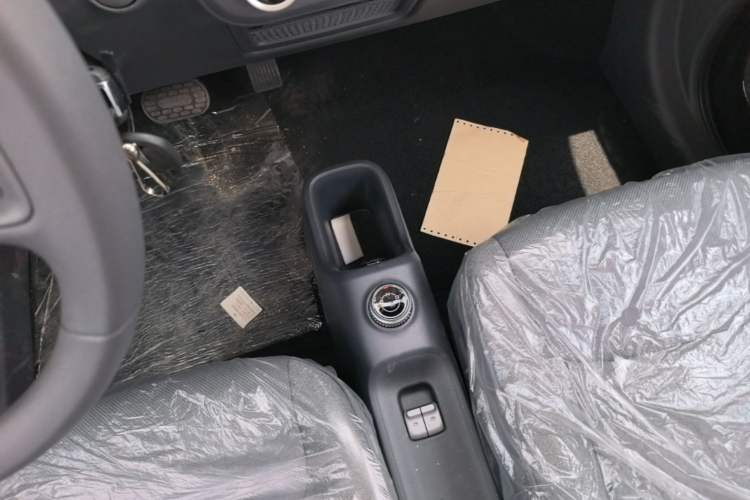 Used Wuling Zhiguang New Energy 2025 Comfort Model Gear Lever