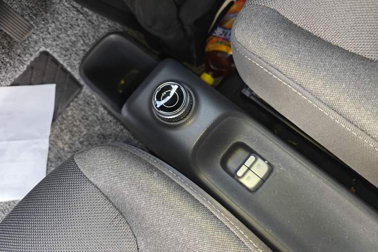 Used Wuling Zhiguang New Energy 2025 Comfort Model Gear Lever