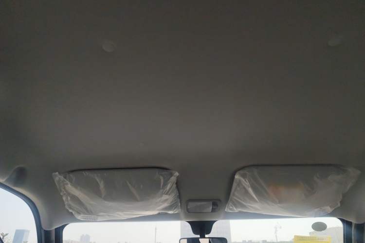 Used Wuling Zhiguang New Energy 2025 Model 305km Ambitious Edition Headliner