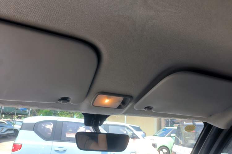 Used Wuling Zhiguang New Energy 2025 Standard Model Headliner